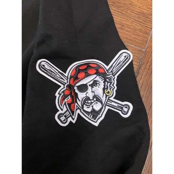 Men’s Pro Standard Size M Pittsburg Pirates Black Crewneck Sweater NWT MLB - Picture 2 of 5